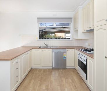 TIDY 3-BEDROOM HOME CLOSE TO LOCAL SCHOOL DISTRICT - Photo 4