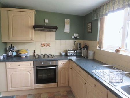 2 bedroom apartment to rent - Photo 5