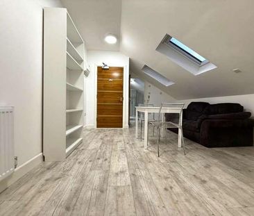 Cleverley Close, London, SE7 - Photo 1