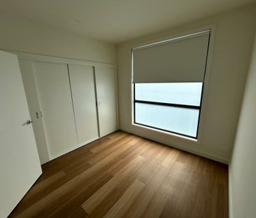 19 Tribute Road, Craigieburn VIC, Belconnen - Photo 2