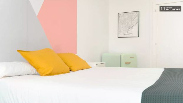 Room in a shared 5-bedroom apartment for rent in El Gòtic - Foto 1