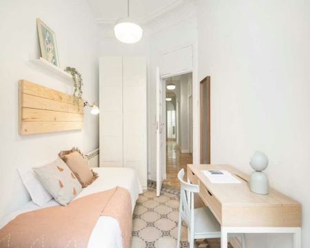 Calle de la Flor Alta, Madrid, Community of Madrid 28004 - Foto 5