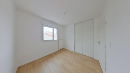 Location Appartement 4 pièces 85m² POITIERS 86000 - Photo 3
