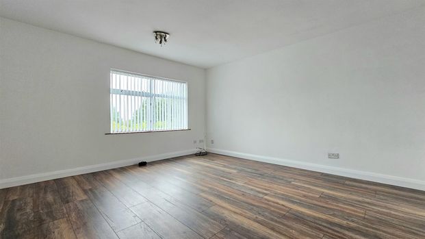 Apt 3, 141a Larne Road, - Photo 1