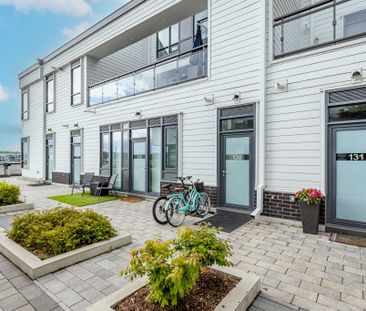 For Lease - 331 Broward Way Unit# 130, Innisfil, Ontario - Photo 4