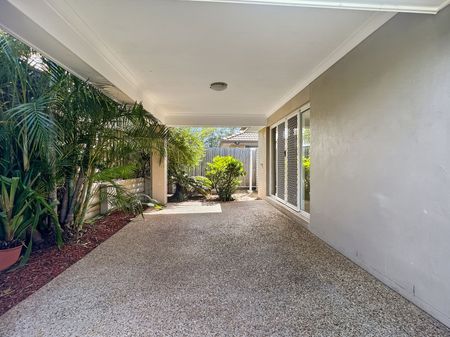 8 Rymera Crescent, 4154, Gumdale Qld - Photo 4