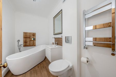 3 bedroom House To Let - Photo 5