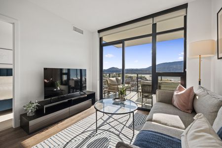 Luxury Fully Furnished Modern 1 Bed + Den (#1606) - Photo 3