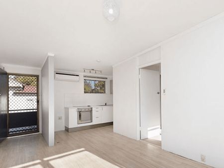 11/267 Gladstone Road, Dutton Park QLD 4102 - House For Rent - $460 | Domain - Photo 3