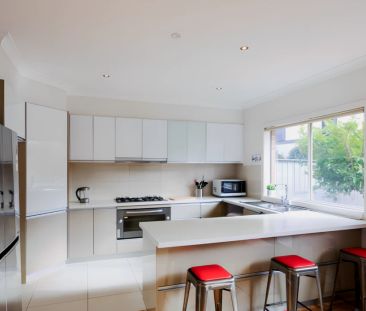 10 Auguste Avenue, Melbourne - Photo 4