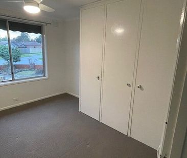 Narre Warren - Photo 4