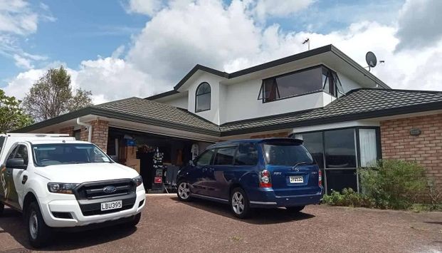 4 beds plus study 2.5 bath - Photo 1