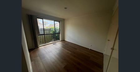 Spacious 3-Bedroom Home in the Heart of Lalor - Photo 2