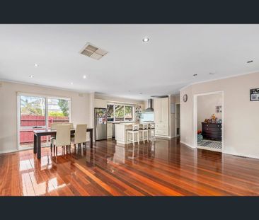 Space is what you need - Photo 2