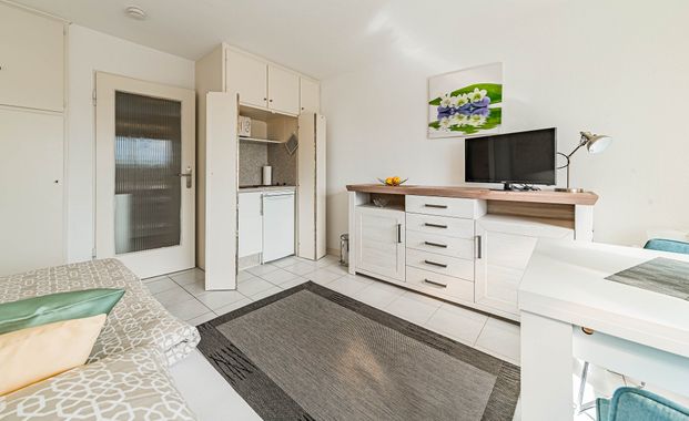 City-Residence: Möbliertes Apartment mit Balkon, zentral in Offenbach - Photo 1