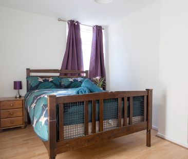 3 Bed Maisonette, Clevedon Court, SW11 - Photo 1