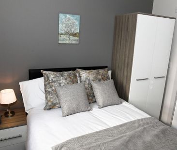 1 bedroom in a house share to rent - Photo 1