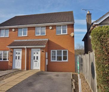 3 bedroom semi-detached house to rent - Photo 5