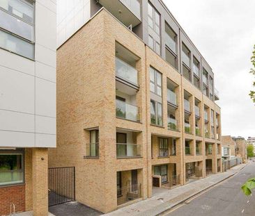 A large second floor, two bedroom/two bathroom apartment set within a modern and stylish development overlooking Paradise Park. - Photo 1