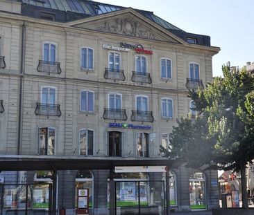 APPARTEMENT DE 2½ PIECES DUPLEX SUR RUE PIETONNE DU CENTRE VILLE - Photo 3