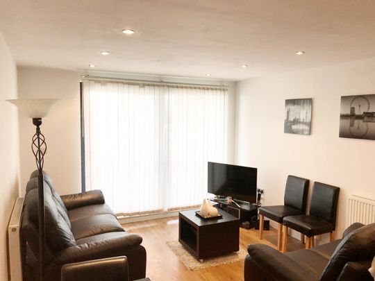 2 Bed Flat, Perth Road, IG2 - Photo 1