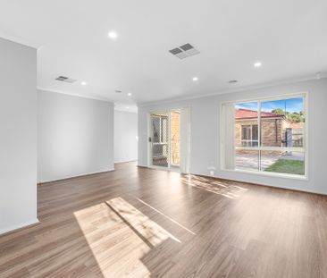 Spacious Family Home! - Photo 2