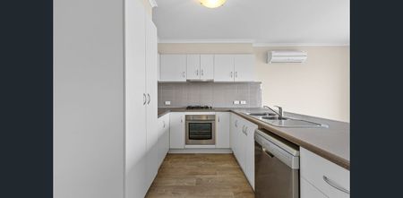 Spacious 3-Bedroom Family Home for Rent - Photo 3