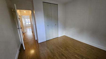 Location Appartement 2 pièces 42m² FONTAINEBLEAU 77300 - Photo 2