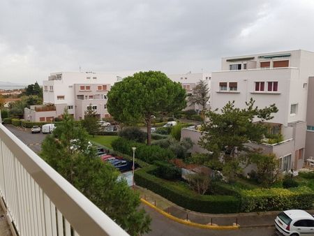 Location Appartement 3 pièces 61m² MARIGNANE 13700 - Photo 5