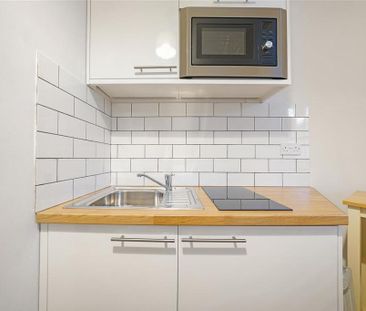 Studio to rent - Photo 6