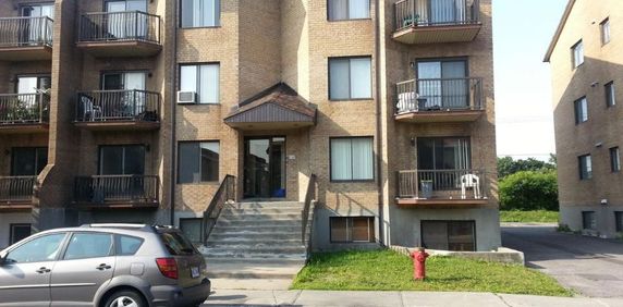 4 1/2 - Ahuntsic - Ville Saint-Laurent - Cartierville - Photo 2