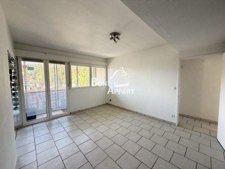Location Appartement 4 pièces 69m² JOEUF 54240 - Photo 3