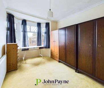 3 bedroom end of terrace house to rent - Photo 2