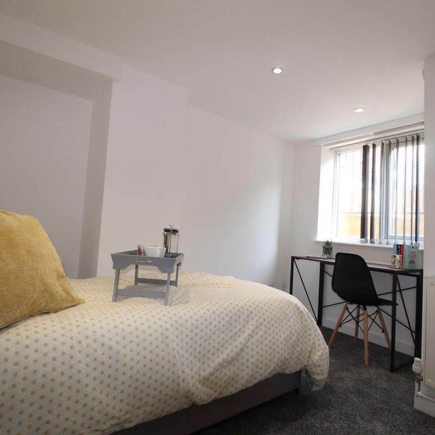 Village Terrace Room 1 - Photo 1