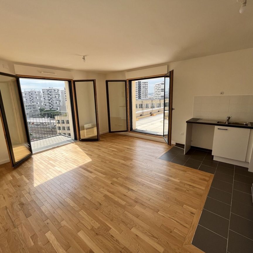 Appartement 4 pièces avec terrasse, étage élevé. - Photo 1