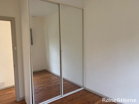 Great Sized Family Home - Photo 5