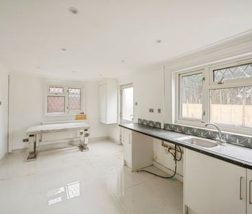 Stovin Crescent, Scunthorpe, Winterton - Photo 5