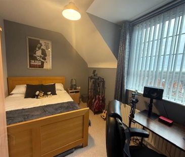 32 Lady Wallace Walk, Lisburn, BT28 3GY - Photo 4