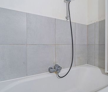 Appartement te huur in Liège voor € 795 met 1 slaapkamer - Foto 2