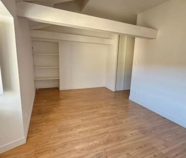 Appartement à louer 4 pièces 143.2m² - Photo 1