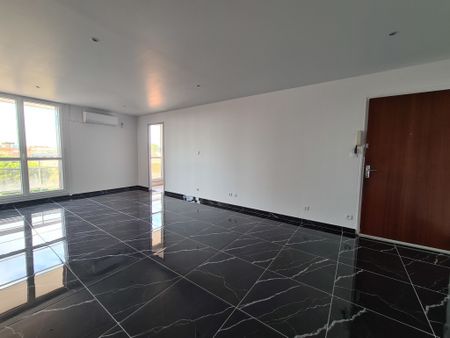Location Appartement 3 pièces 77m² AGEN 47000 - Photo 3
