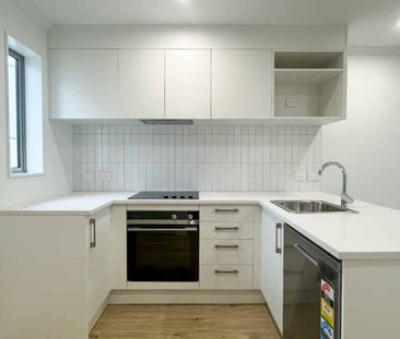 Easy to maintain, Two Bedroom Townhouse!! - Photo 2