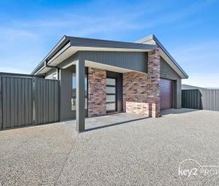 2B Reedsdale Court, Deloraine TAS 7304 - Photo 2