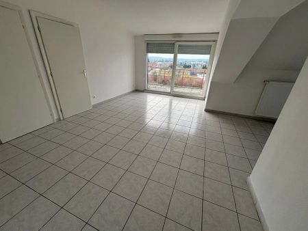 Appartement à louer 5 pièces 85.57m² - Photo 3
