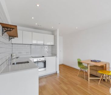 Residence Tower, Woodberry Grove, N4 - Photo 3