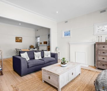 PICTURE PERFECT | FAMILY OASIS | FABULOUS LOCATION - Photo 5