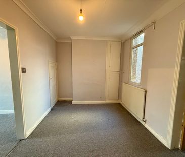 Hanover Avenue, Feltham, TW13 4JR - Photo 3