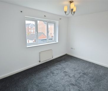 Sharp House Road, Leeds, West Yorkshire, LS10 - Photo 2