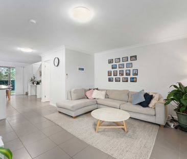 Modern Townhouse in Halpine Lake Complex - Photo 1