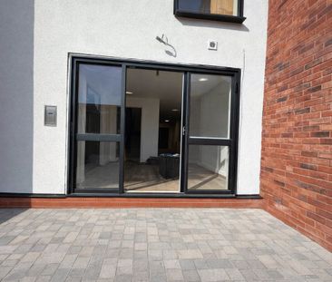 Evergreen, Albany House, Albany Street, Ilkeston, Derbyshire, DE7 - Photo 5